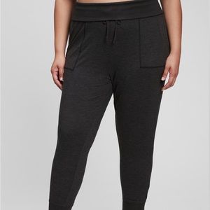 GapFit Brushed Tech Jersey